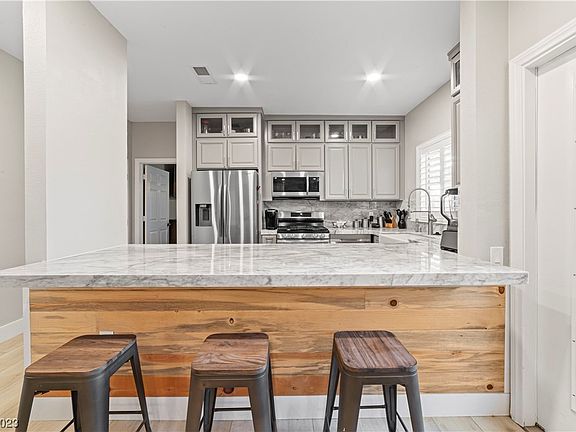 5th image of 5250 S Rainbow Blvd Unit 2037