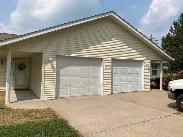 1400 Roberta Dr, Murphysboro, IL 62966