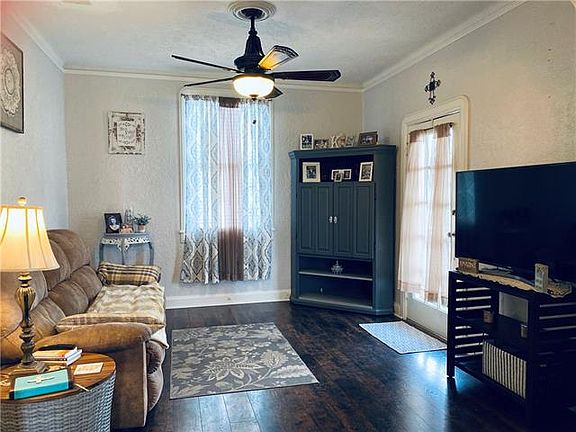2nd image of 821 Lebeau St