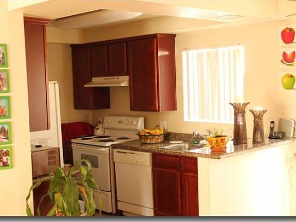 3rd image of 1620 N San Fernando Blvd APT 51