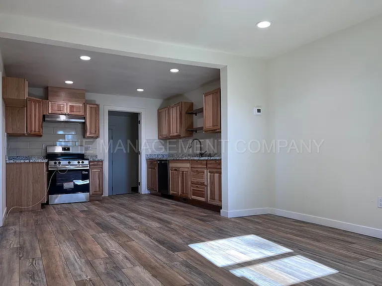 3536 N 2300 E — Photo 8