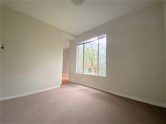 5th image of 161 Henry St #2