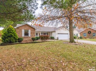2118 Mariana Dr, Pekin, IL