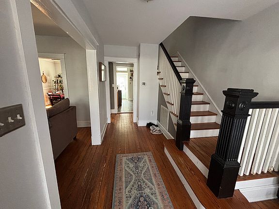 2nd image of 3333 Parkwood Ave