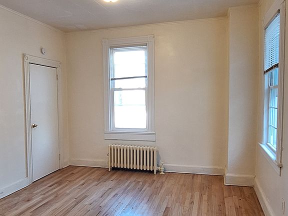 3rd image of 74 Boyd Ave #1