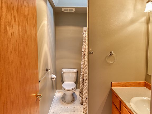 Master bth has double shower