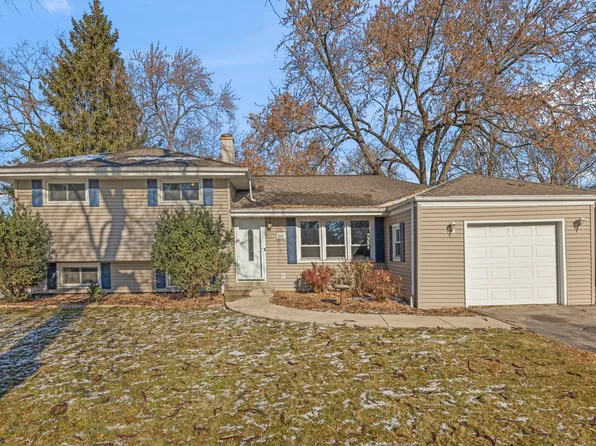 648 Maple Ave, Lisle, IL 60532