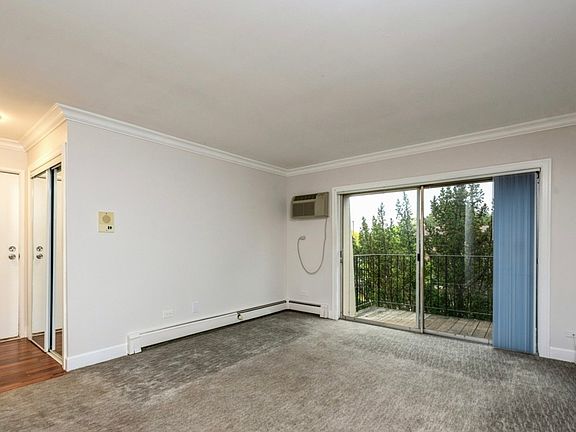 2nd image of 1459 N Winslowe Dr Unit 301