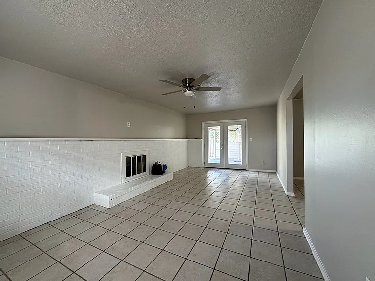 3114 Kleinmann Ave — Photo 8