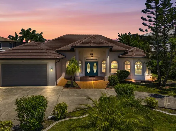 1629 El Dorado Pkwy W, Cape Coral, FL 33914