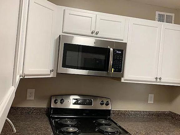 5th image of 2451 Peachwood Cir NE #5