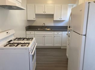 984 N Altadena Dr, Pasadena, CA 91107