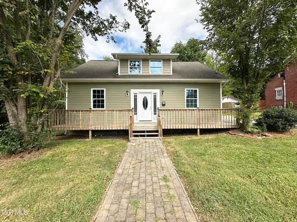 133 E Highland Rd, Johnson City, TN 37601
