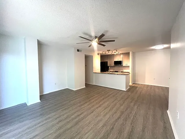 4107 Chatham Oak Ct — Photo 5