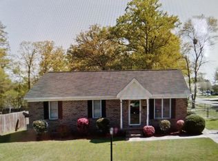 1513 Dogwood St, Roanoke Rapids, NC 27870