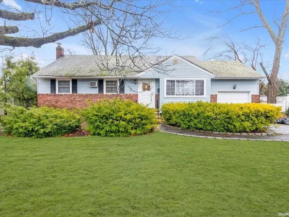 1828 Scott Avenue, West Islip, NY 11795