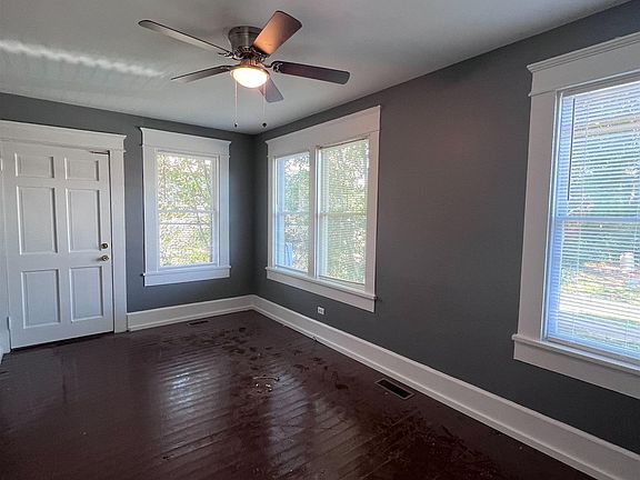 4th image of 405 Bradley St APT A