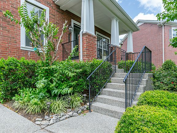 3rd image of 1402 Flemings Ct