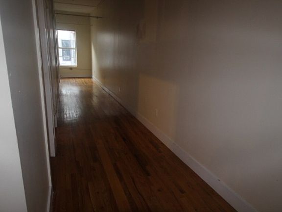 4th image of 175 Stockholm St #4H