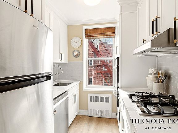 2nd image of 601 Kappock St APT 6F