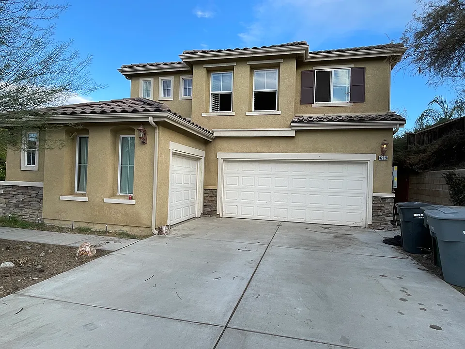 32926 Fairmont Ln