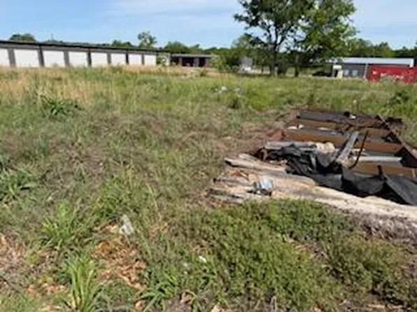 347 Meadow Ln, Cave City, AR 72521