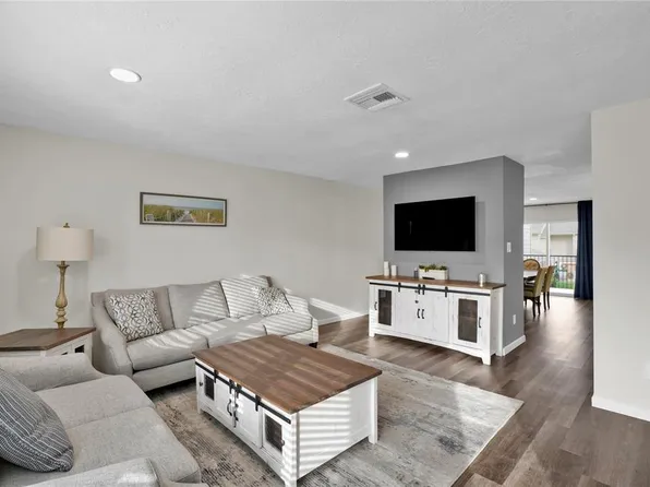 2024 Harbour Drive, Seabrook, TX 77586