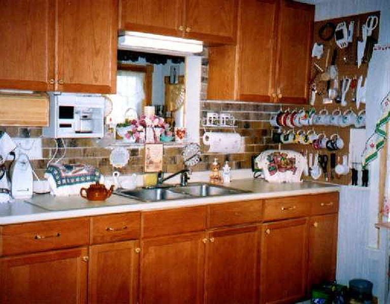 2nd image of 176 ENDERS Avenue