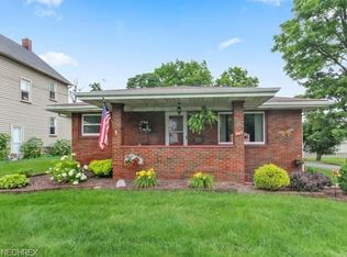 347 Maplewood Ave, Struthers, OH 44471