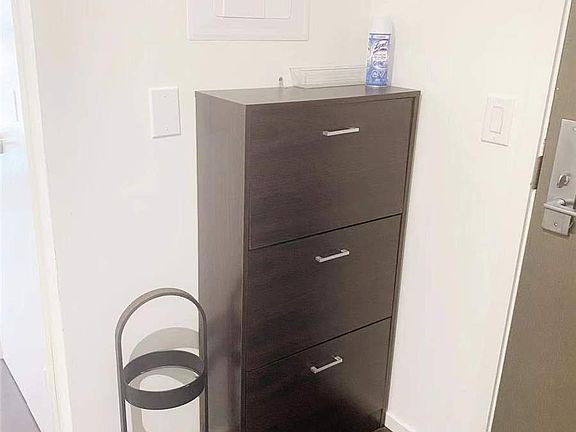 2nd image of 101 Charles St E #815