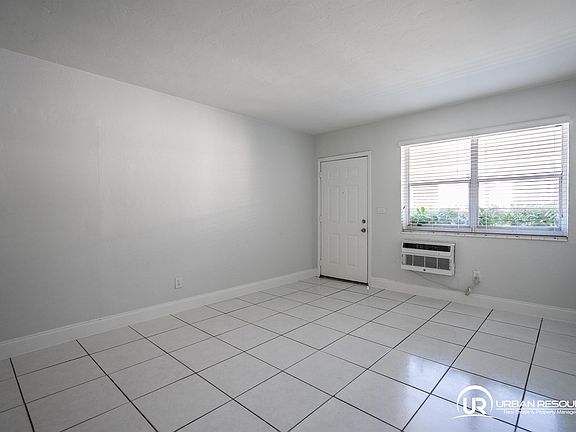 5th image of 7821 Carlyle Ave APT 5