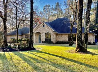 1125 W Wildwood Dr, Village Mills, TX 77663