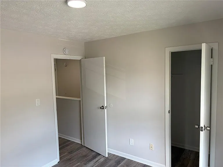 4 Eastview Cir #4 — Photo 15