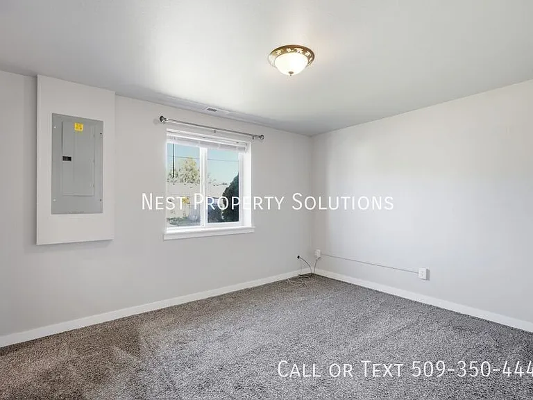 912 S Alderwood Dr — Photo 23