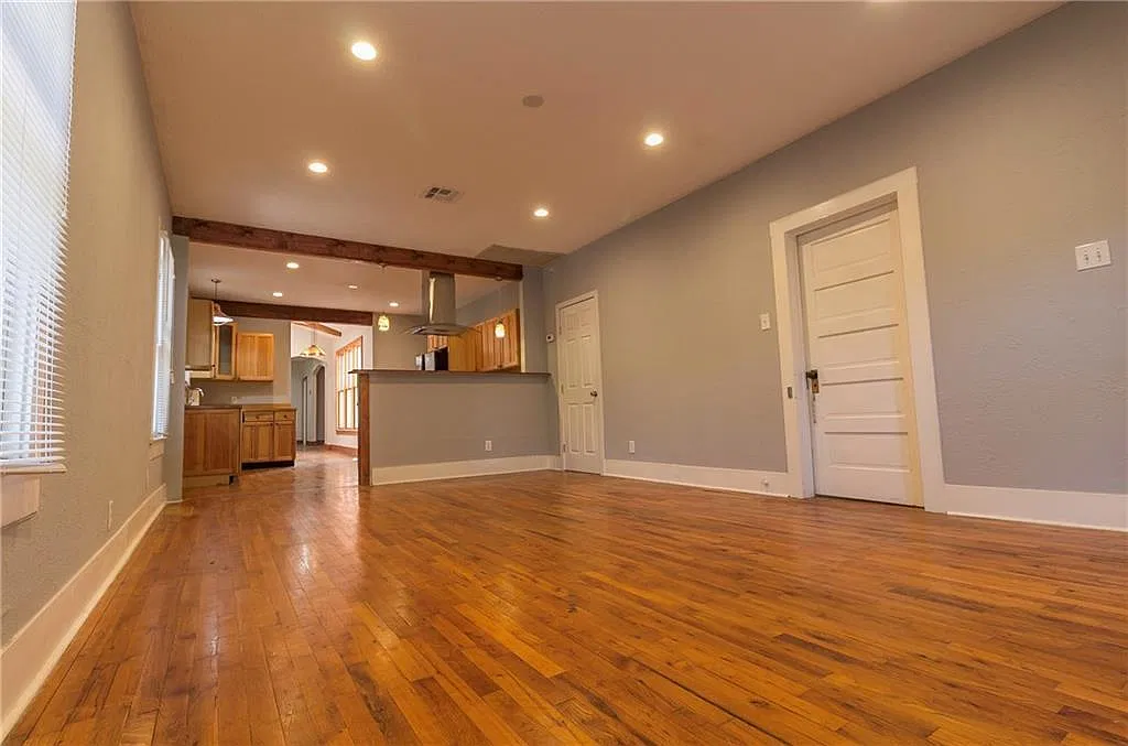 5 bed, 3.0 bath, 2216 sqft, $6,800 — Photo 4