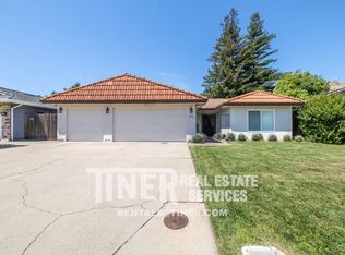 8437 La Riviera Dr, Sacramento, CA 95826