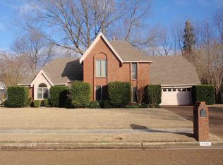 3736 Clubview Dr, Memphis, TN 38125