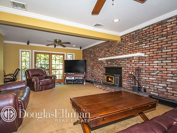 2nd image of 1613 Midland Dr