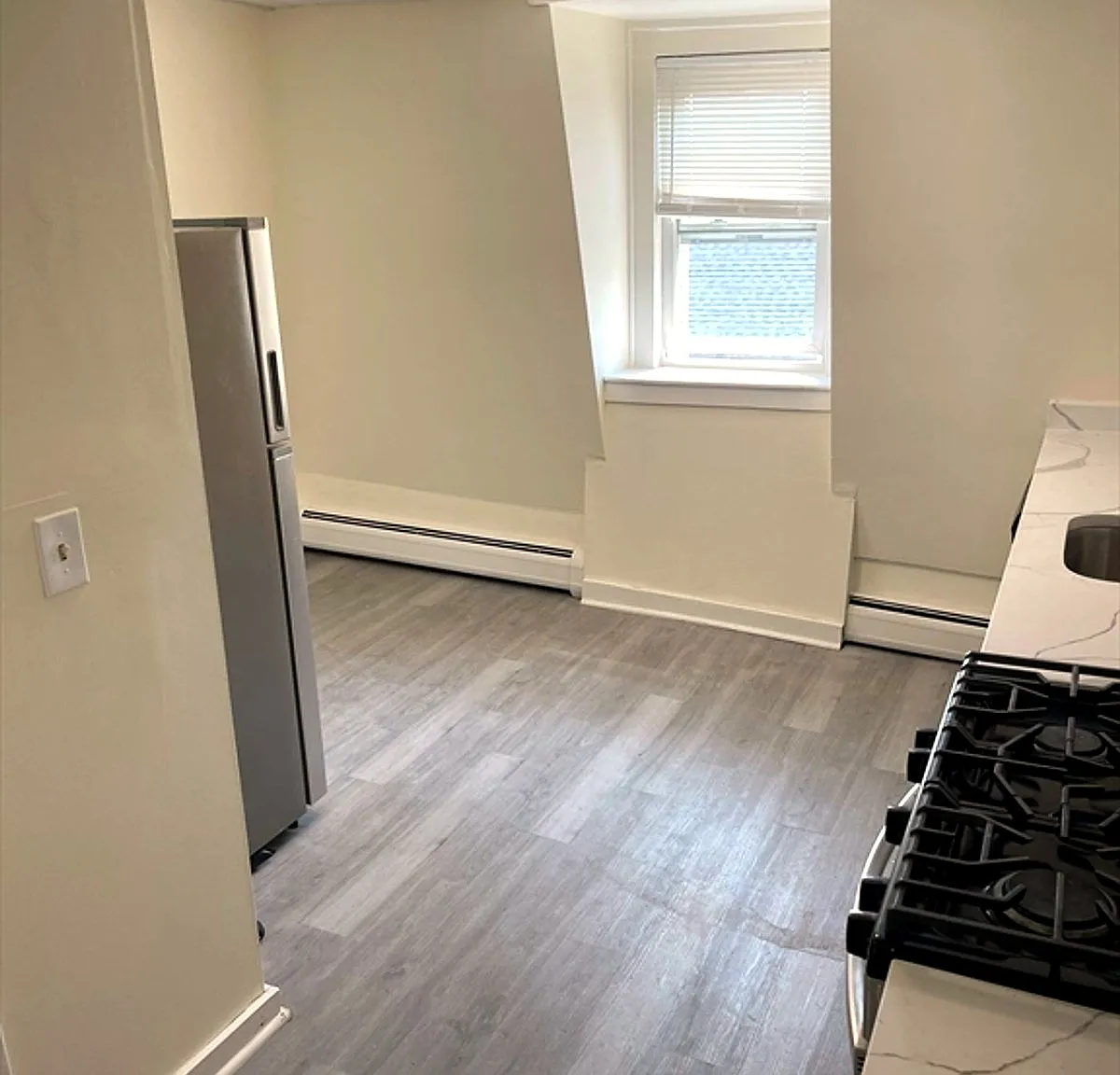 2 bed, $2,400 — Photo 3