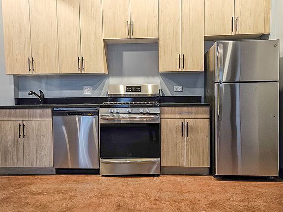 2nd image of 5021 N Damen Ave #G
