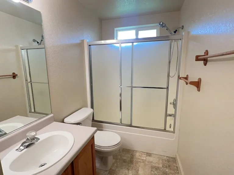 1325 Chichester Dr — Photo 15