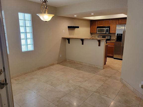 5th image of 3235 E Camelback Rd Unit 107