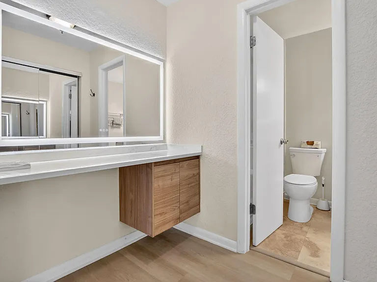 2520 Van Buren St #4 — Photo 19