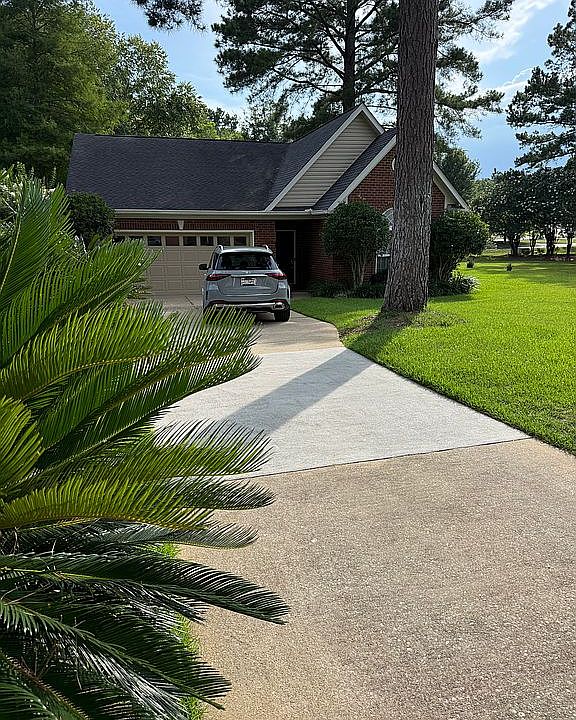 1st image of 147 Muirfield Ln