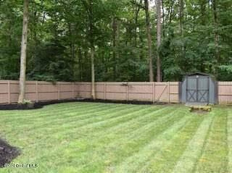4th image of 46 Arrow Wood Place