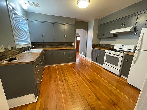 Large kitchen