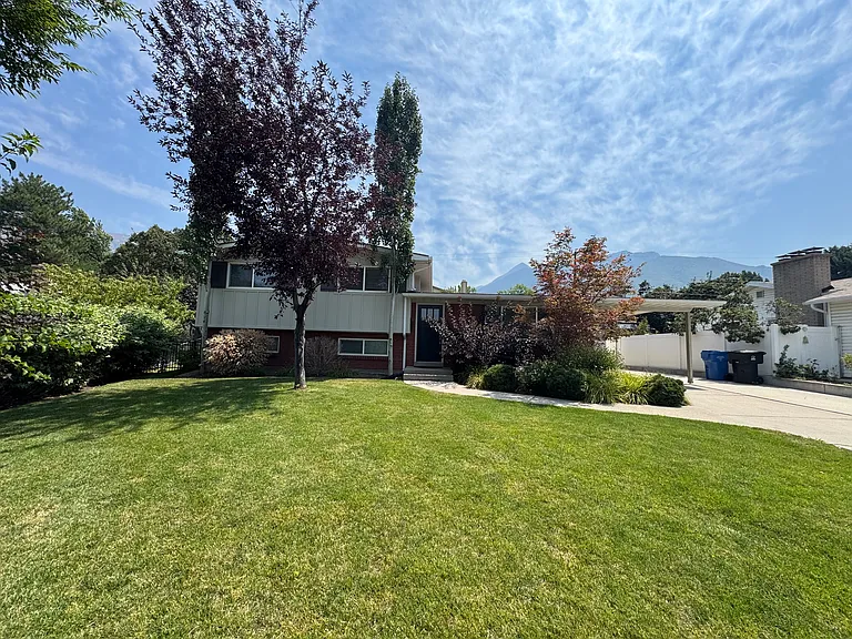 7119 S 3080 E — Photo 1