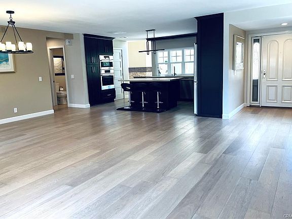 2nd image of 4962 Paseo De Vega