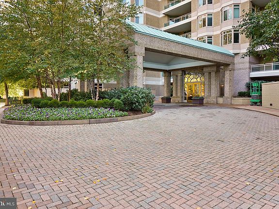 3rd image of 5630 Wisconsin Ave APT 305