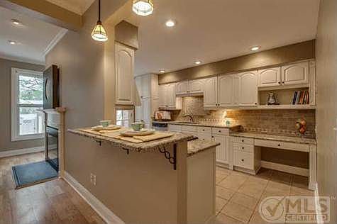 5th image of 1415 W Northfield Blvd #1415